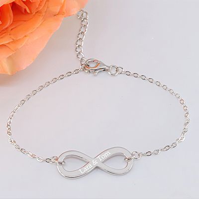 Infinity Armband für Frauen - Vorname