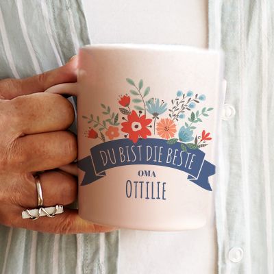 Personalisierte Tasse mit Gebäck - Blumen Oma