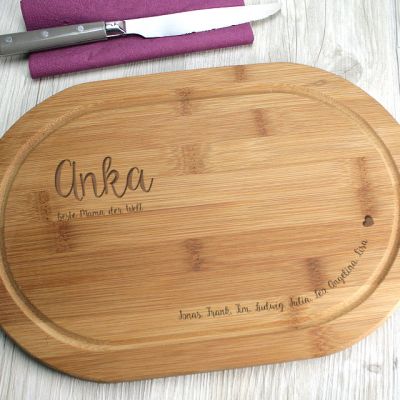 Graviertes Schneidebrett oval Meine Lieben