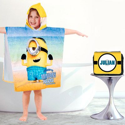 Minions Kapuzen-Badetuch mit personalisiertem Kulturbeutel