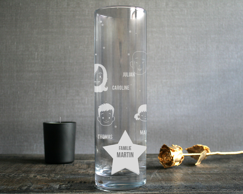 Bild 1 des Produkts Personalisierbare Vase mit Gravur - Family Circus anzeigen