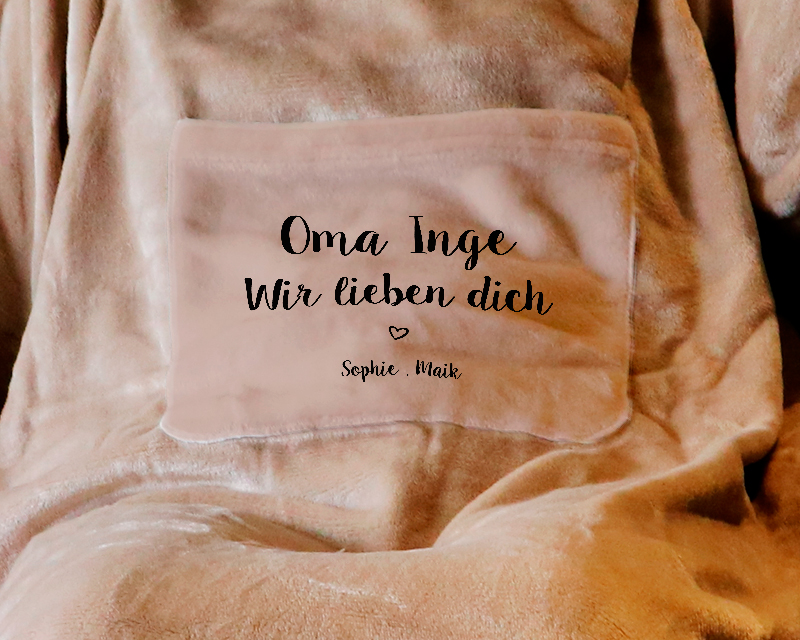 Personalisierbare Kuscheldecke mit Ärmeln - Oma