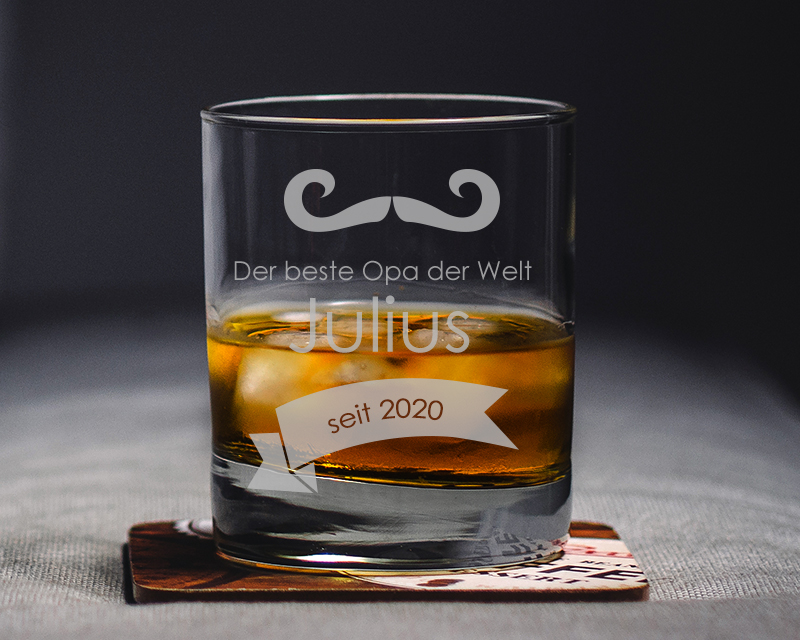 Bild 1 des Produkts Personalisierbares Whiskyglas - Der Beste Opa anzeigen