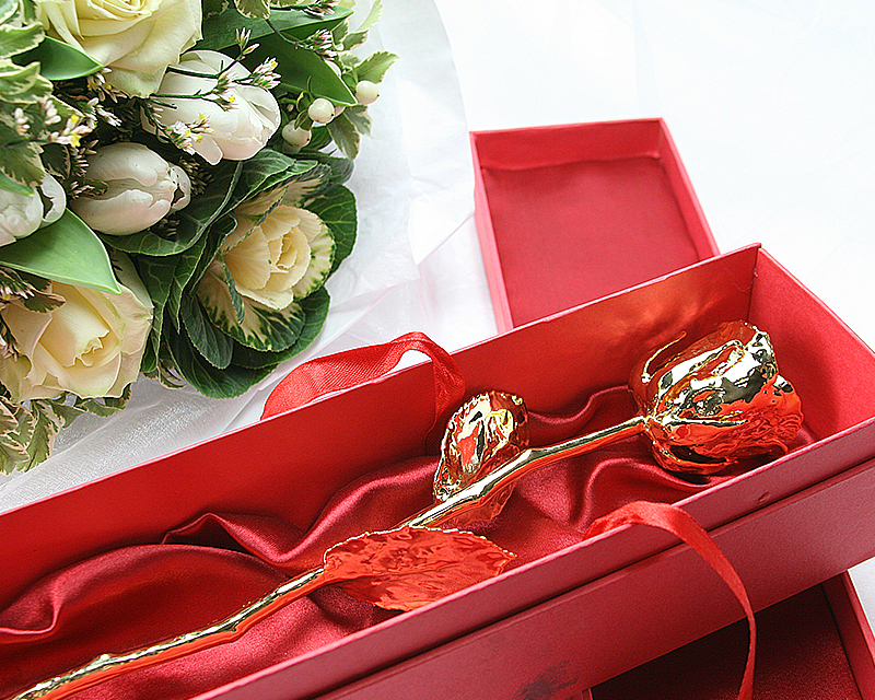 Ewige Rose aus 24 Karat Gold (36 cm) mit personalisierter Geschenkpackung - Heute liebe ich dich schon seit... Tagen