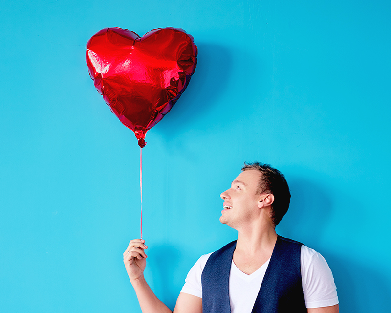 DUO Heliumballon in Herzform und 2 personalisierbare Sektgläser - LOVE